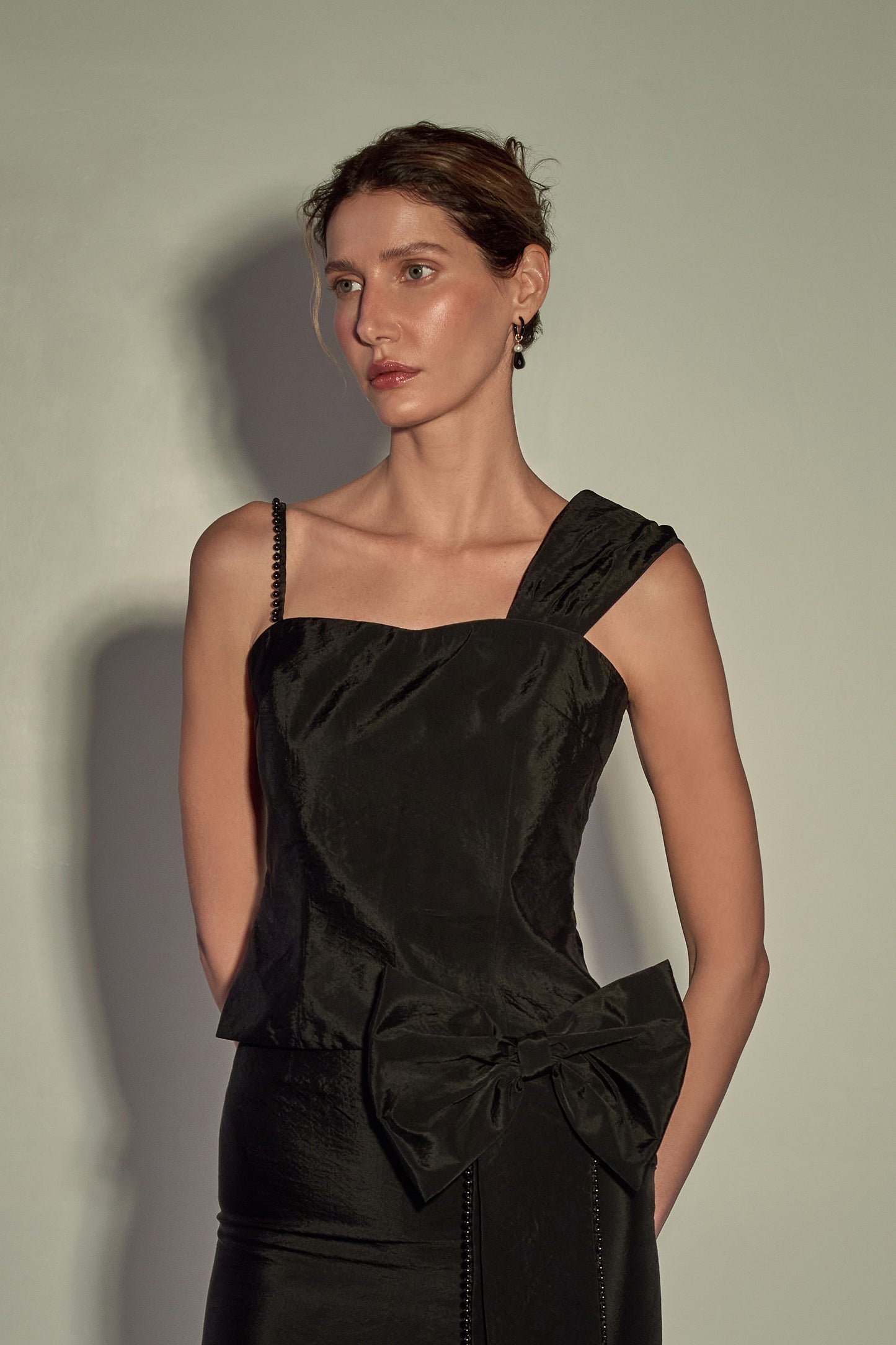 Top Delos with Wide-Strap in Black