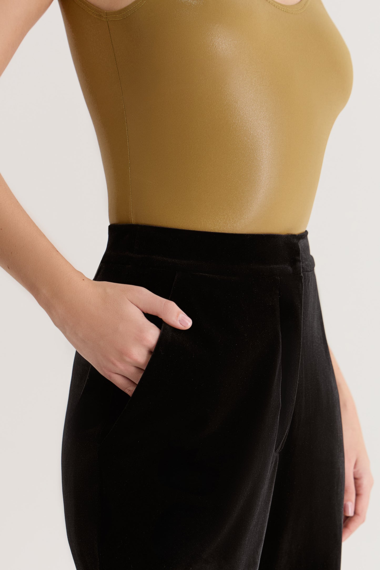 Aladdin Trousers in Black Velvet