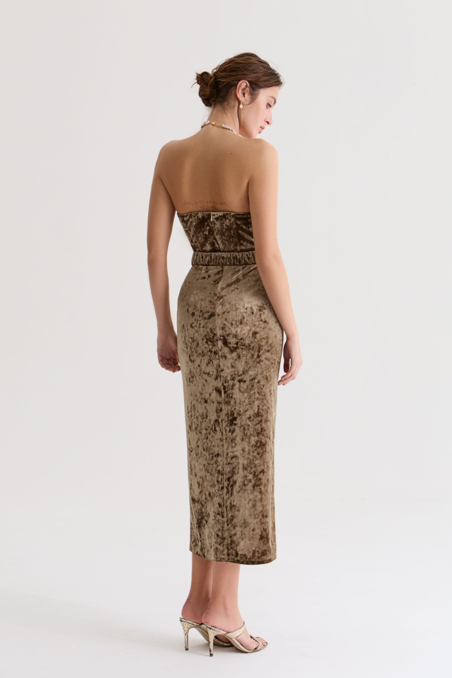 Dress Éna in Olive Velvet