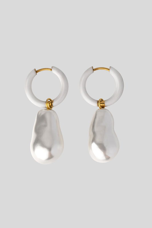 Evia Earrings with Pearls
