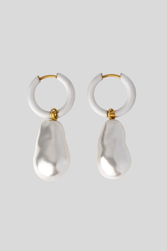 Evia Earrings with Pearls