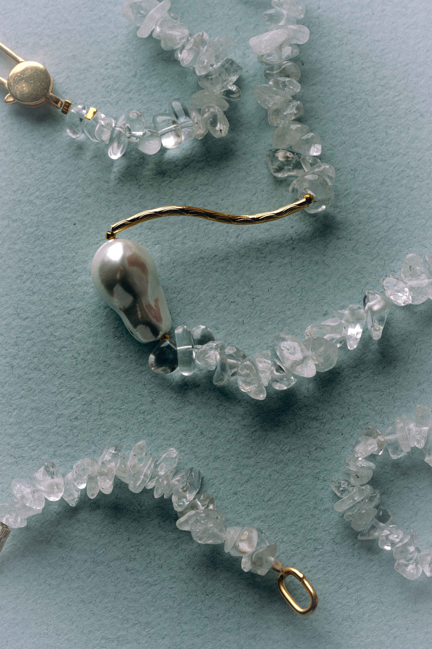 ÉNA Necklace with quartz