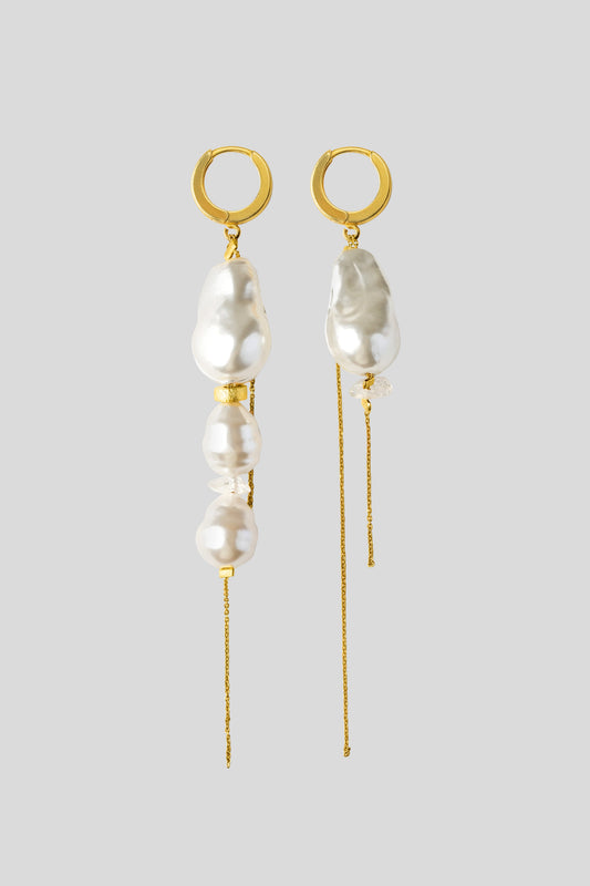 Sia Earrings with Pearls